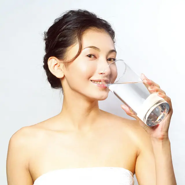 恬净净水器倡导现代健康饮水新方式.jpg