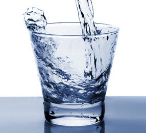 你还在喝没有净化过的水吗？饮水安全需重视.jpg